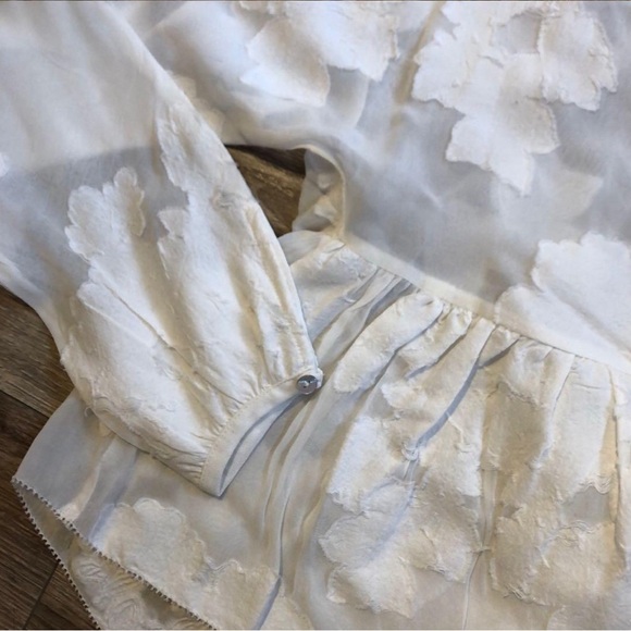 Aritzia Wilfred Peplum Top - Picture 3 of 9